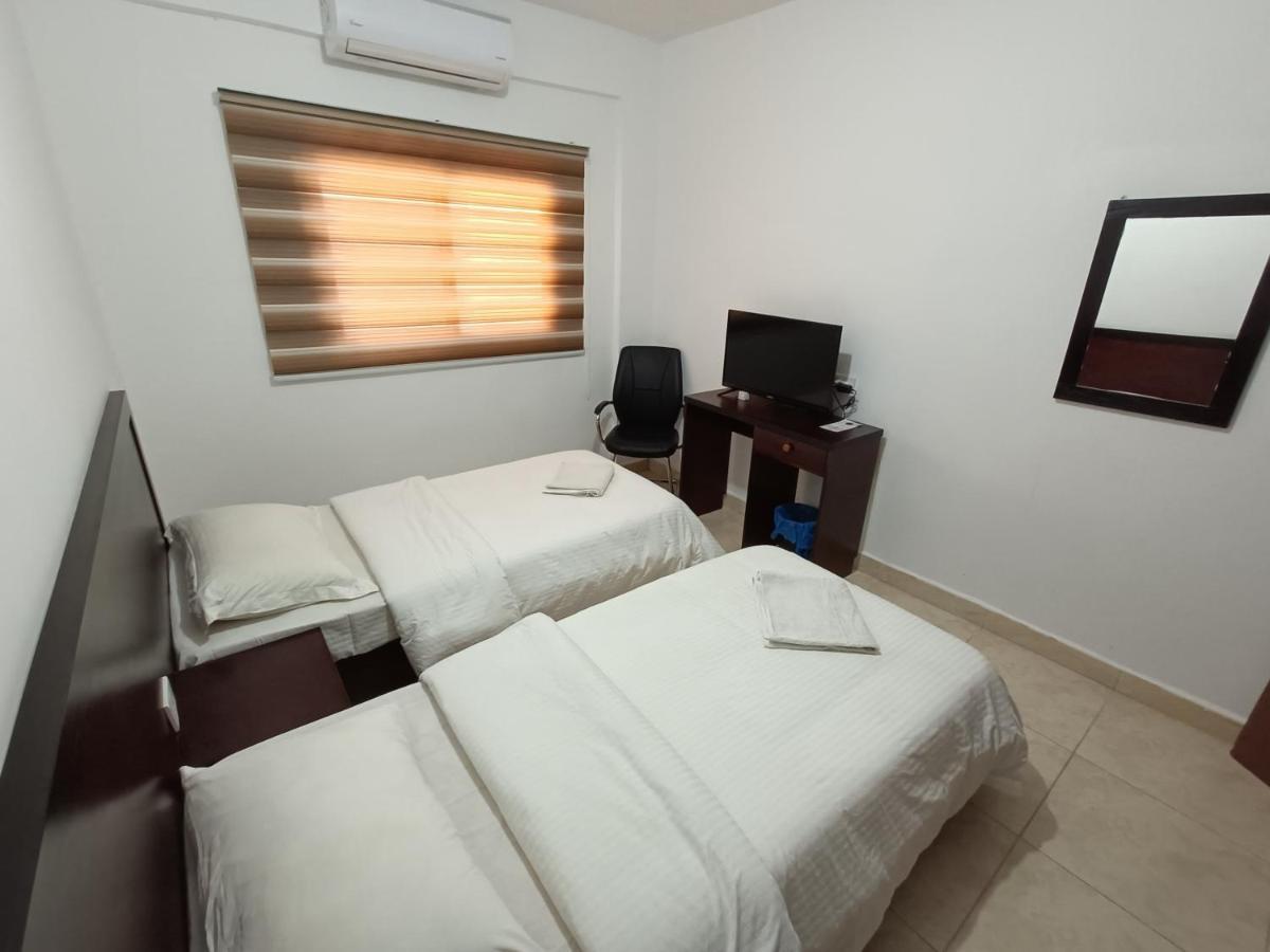 Happy Night Hostel Ουάντι Μούσα Εξωτερικό φωτογραφία